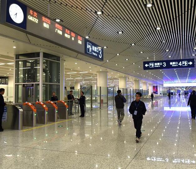 防靜電地板多少錢