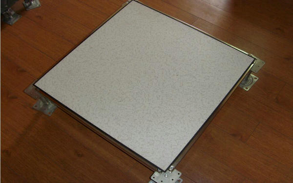 做好架空地板的保養(yǎng)維護(hù)