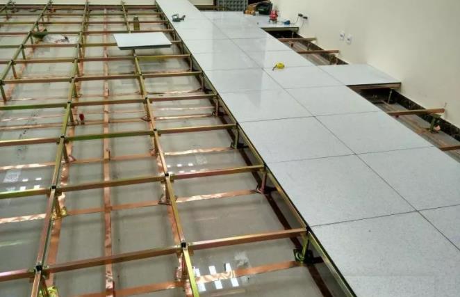 深圳防靜電地板