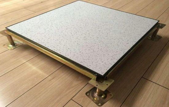 如何區分硫酸鈣地板和硅酸鈣地板？