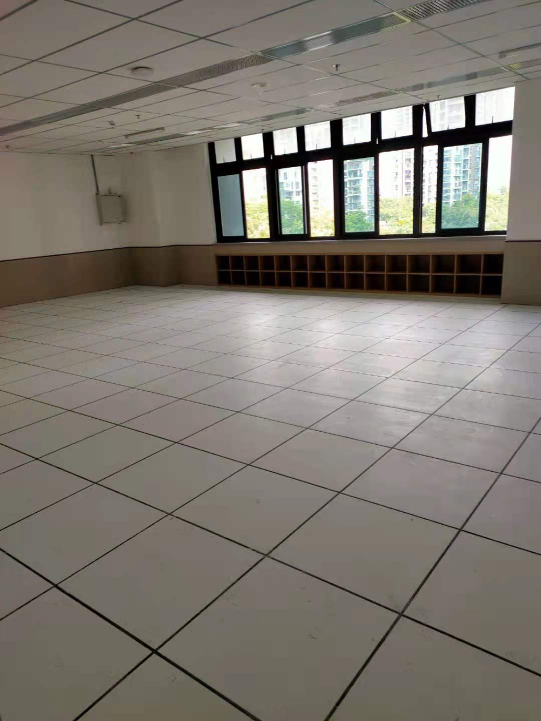 全鋼防靜電地板