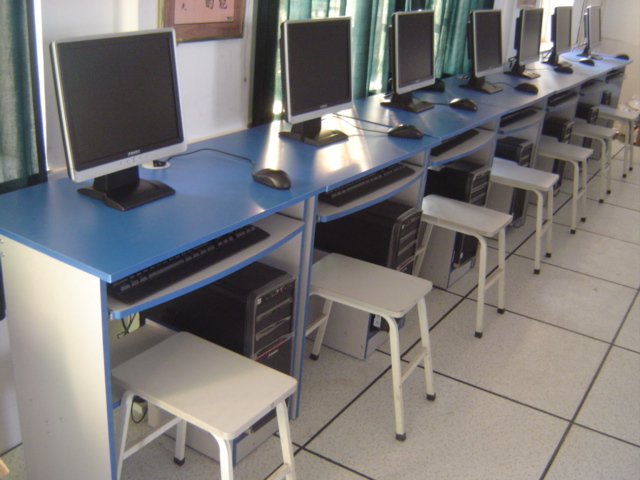 微機室防靜電地板