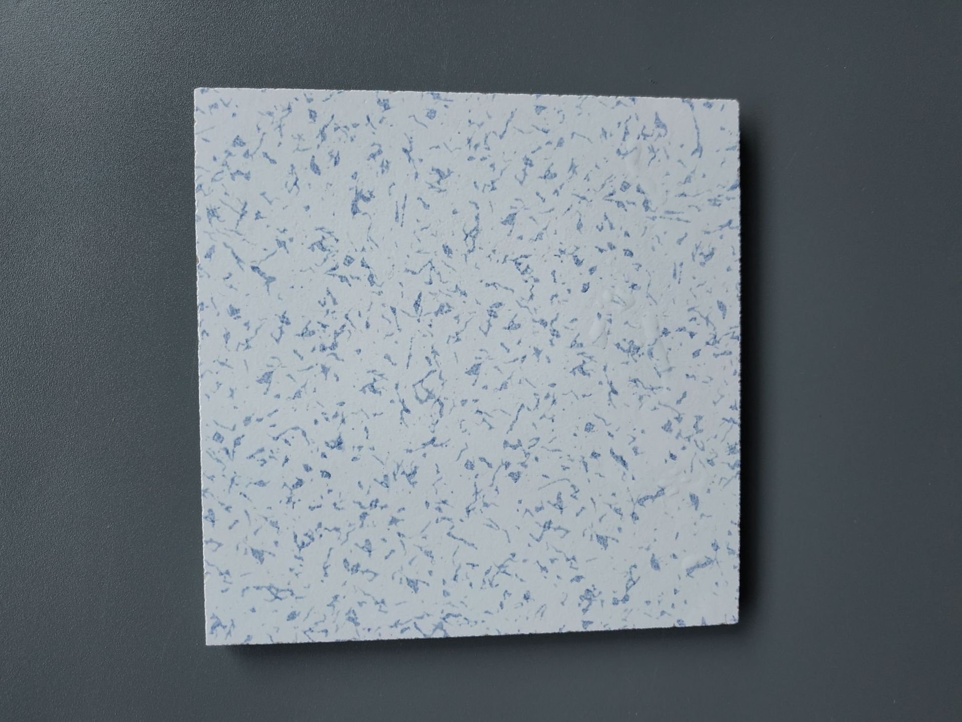 未來星防靜電地板那種好？