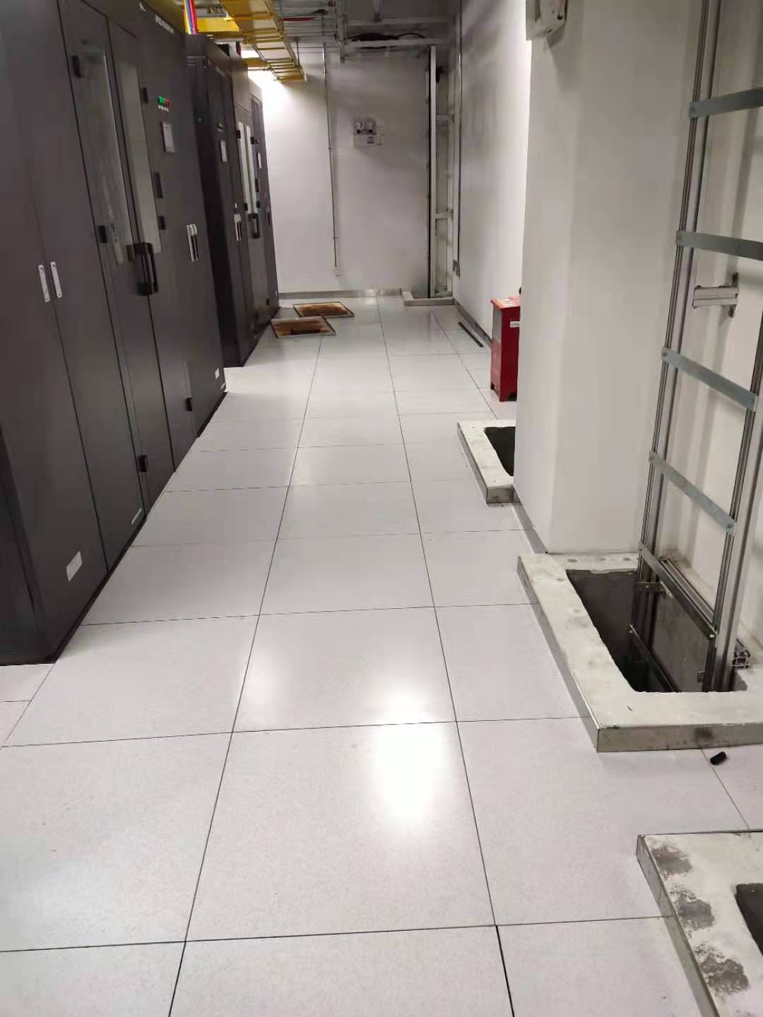 機房的防靜電地板