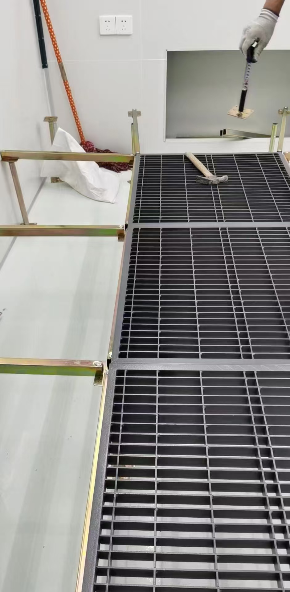 全鋼防靜電地板有什么優點？