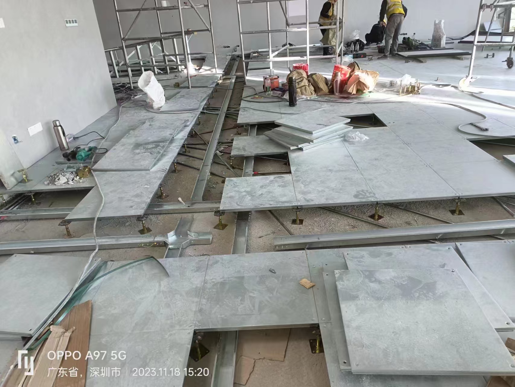 防靜電地板會(huì)被取代嗎？