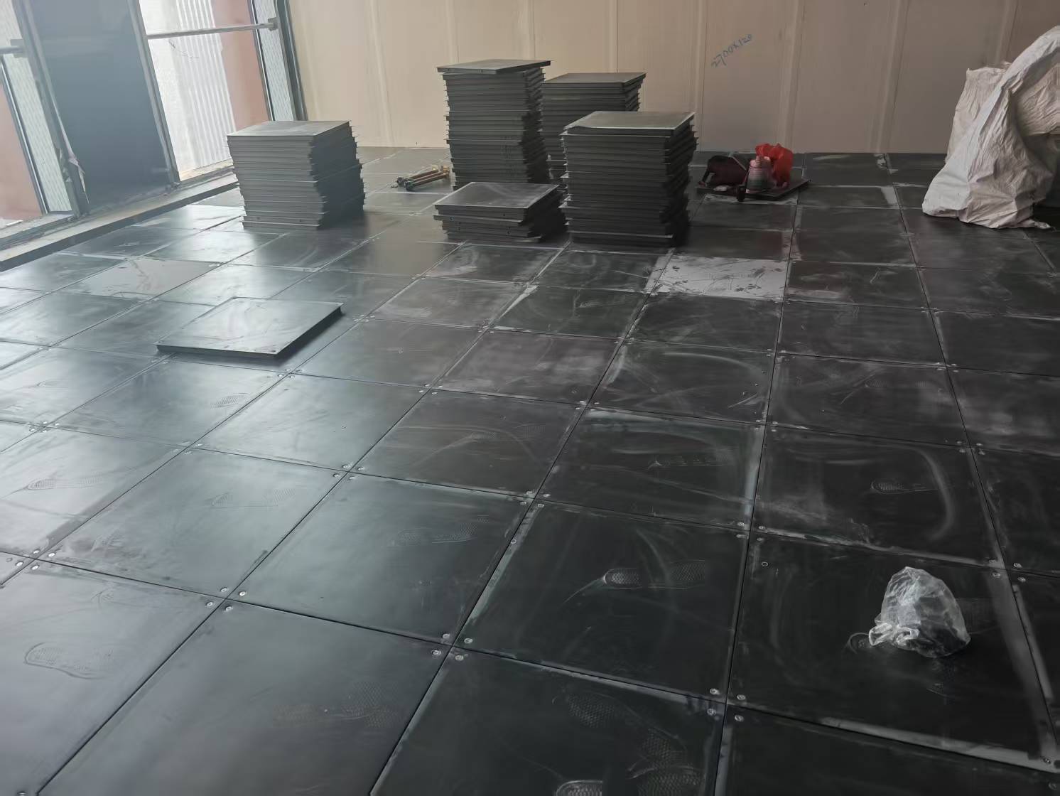 辦公室寫字樓一般選用哪種架空地板？